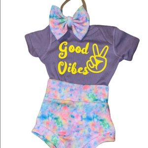 Tie dye bummie set
